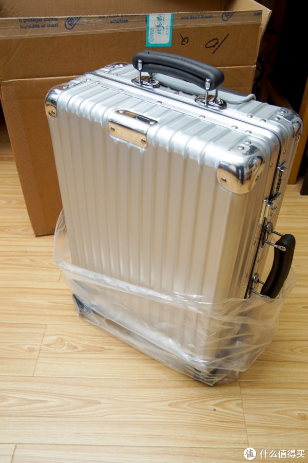 Rimowa日默瓦ClassicFlight974.52旅行箱_方舟生存手游攻略恐龙图片