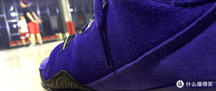 阿迪旗下第三高价签约代言人 adidas 阿迪达斯