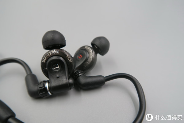 信仰充值中… Sony EX1000(EXK)耳机 开箱
