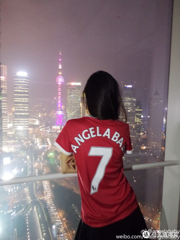 一张社交图片引发的剁手案:曼联市售球员版和