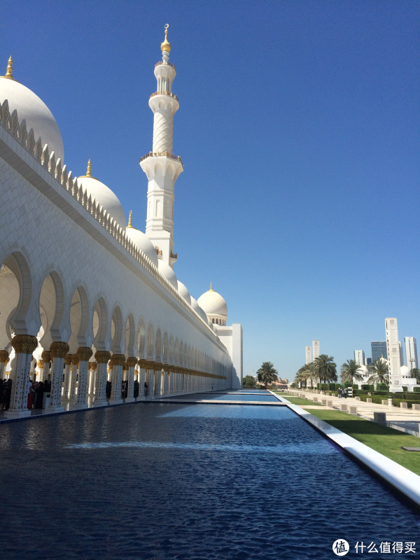 迪拜&阿布扎比游记 | 迪拜租车驾照信息_法拉