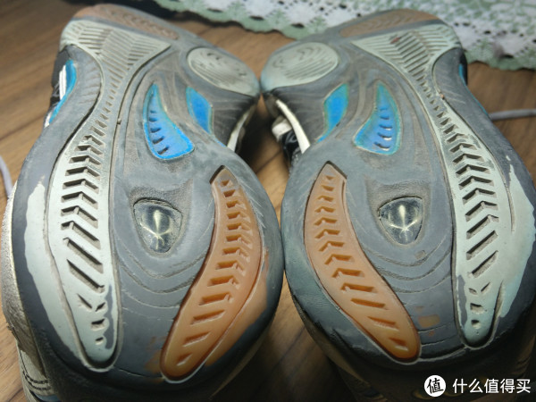 我的羽毛球装备 篇一:#奥运中国强# Mizuno 美