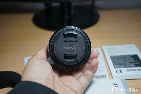 索式小痰盂 SONY 索尼 FE50\/1.8镜头 开箱