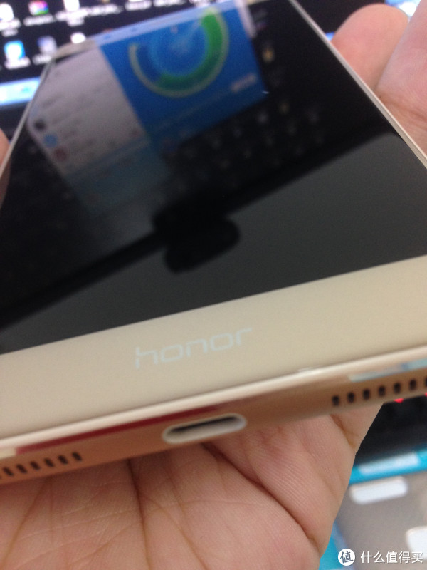 #如有异见,不如一见--农药荣耀 V8 智能手机 