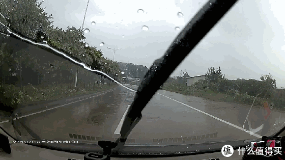 雨季开车看不清?老司机真空无打底分享6种「雨敌」购买使用指南