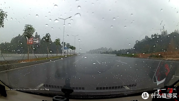 雨季开车看不清?老司机真空无打底分享6种「雨敌」购买使用指南