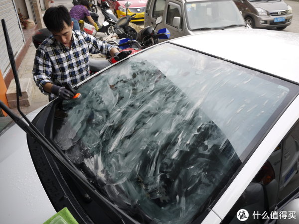 雨季开车看不清?老司机真空无打底分享6种「雨敌」购买使用指南