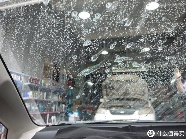 雨季开车看不清?老司机真空无打底分享6种「雨敌」购买使用指南