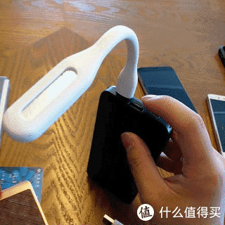 Less is More——iWalk 魔蝎8000 自带充电线 移动电源 简评