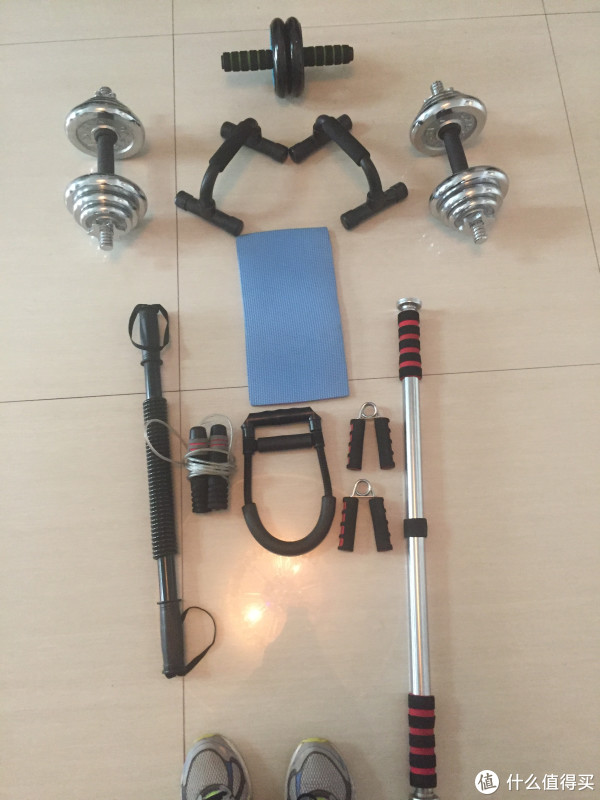 在家健身的方法 | 在家健身需要什么器材_什么