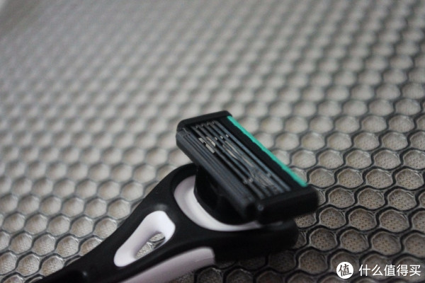 好一点的手动刮胡刀推荐 5896d1cbc208c7498.jpg_e600.jpg