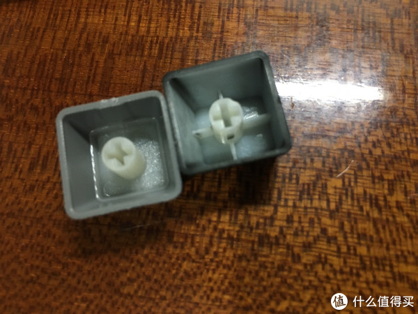 一副库存的机械键盘-体验国产厂家的出口代工