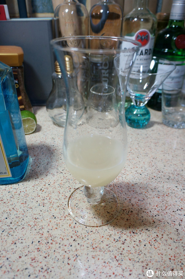 鸡尾酒怎么调容易醉 59537f12f3f461156.jpg_e600.jpg
