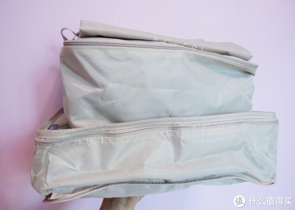 实用旅行收纳攻略 | 女生出门旅游都需要带什么